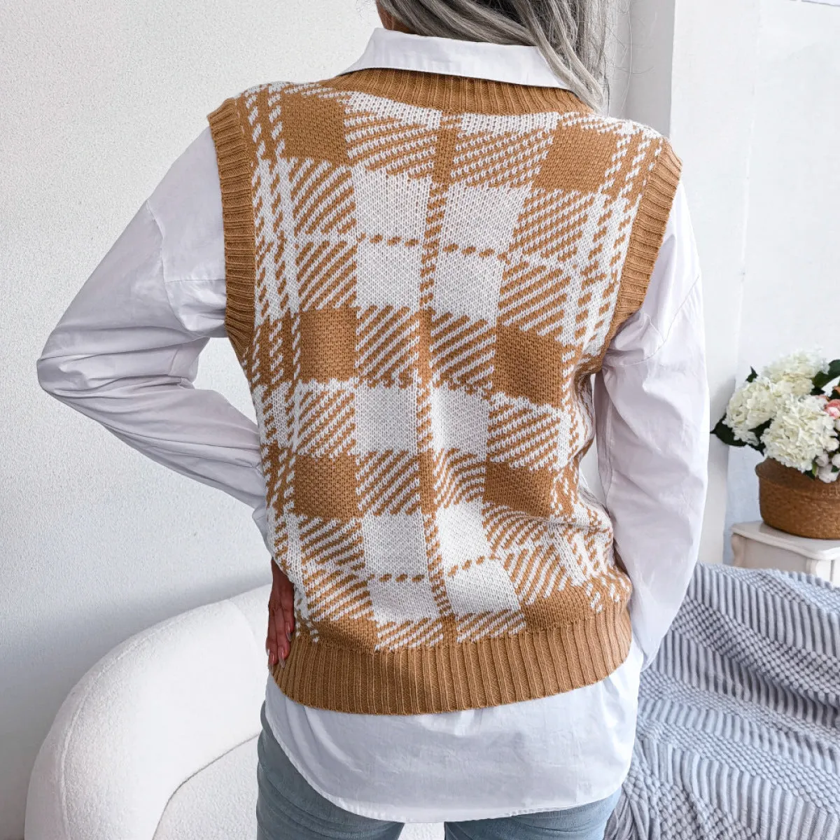 Colorblock Plaid Knit Vest