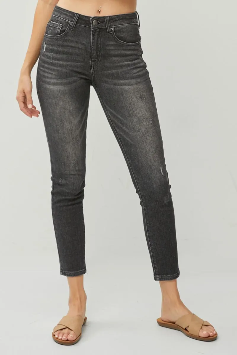 Everyday Essential Ankle Skinny Jean