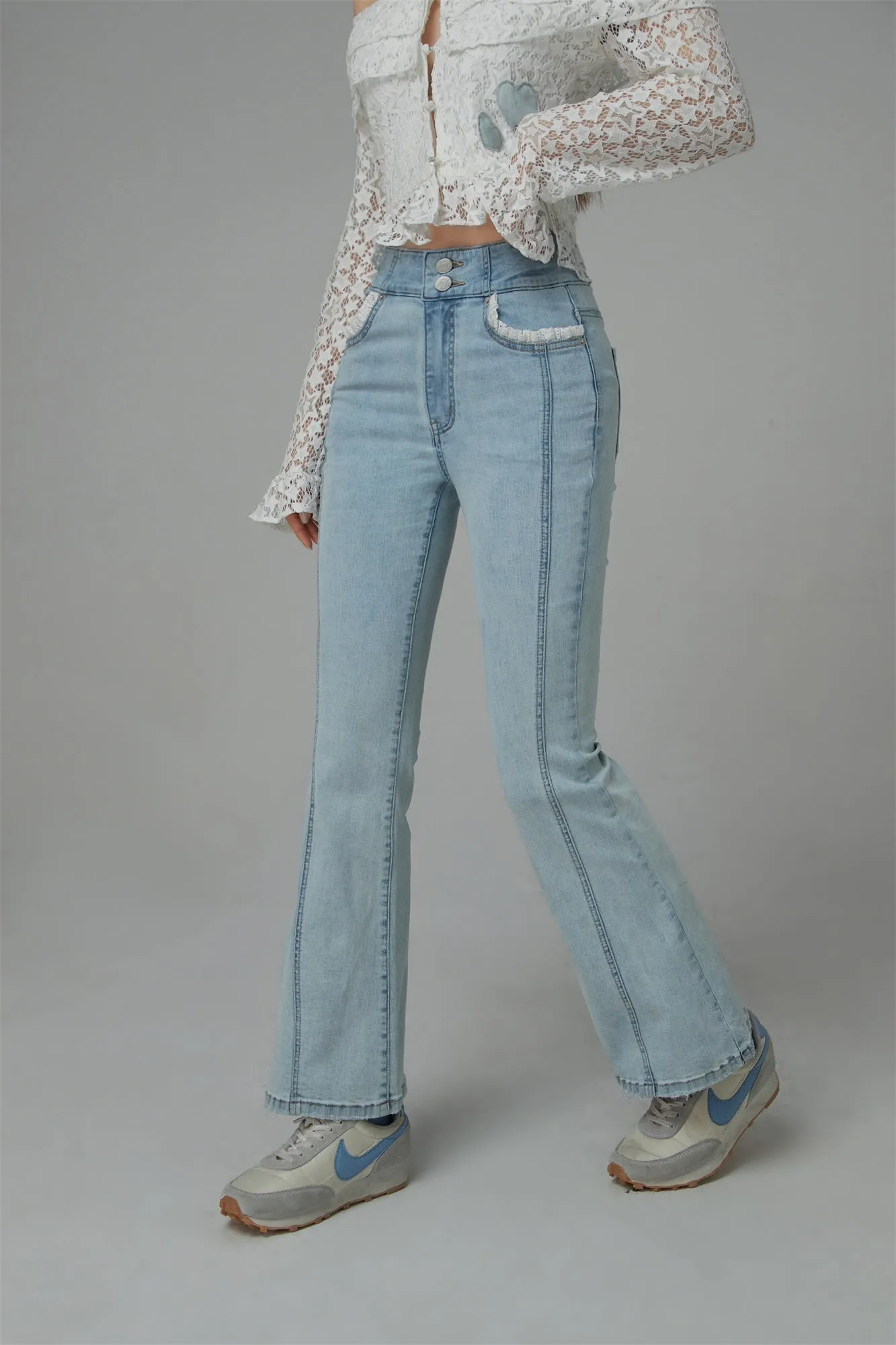 Lace Pockets Bootcut Jeans