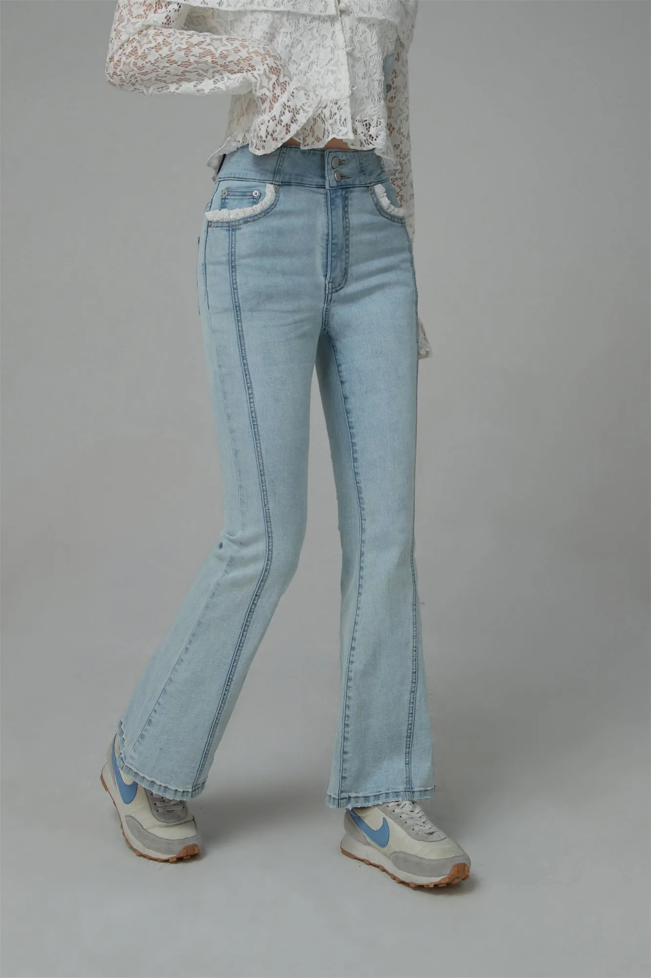 Lace Pockets Bootcut Jeans