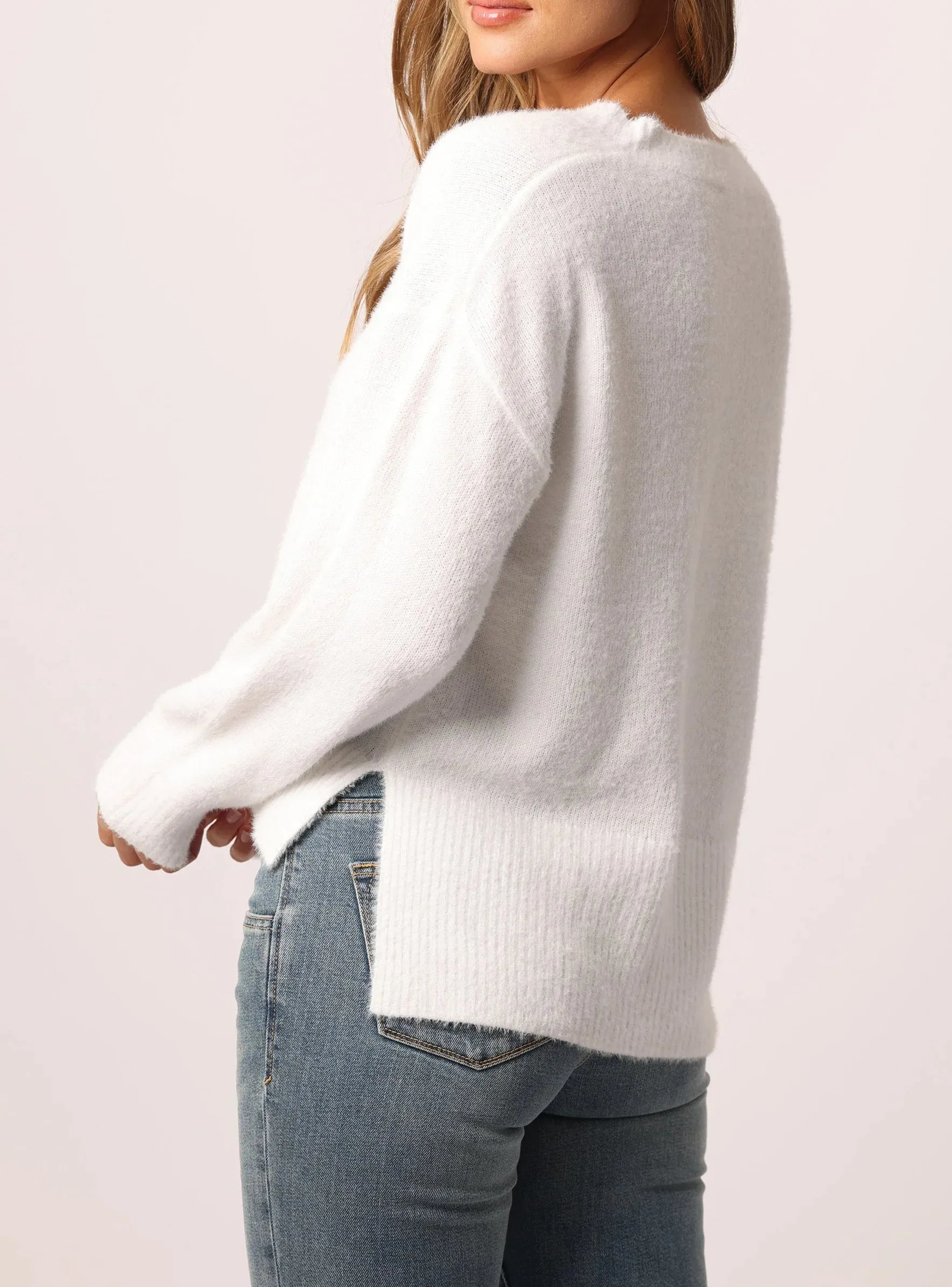 MARGARITA V-NECK COZY SWEATER